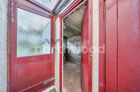 2 bedroom Semi-detached house for sale in Linden Road, Worcester, WR4