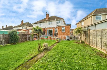3 bedroom Semi-detached house for sale in Margaret Road, Worcester, WR2