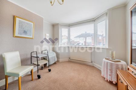 3 bedroom Semi-detached house for sale in Margaret Road, Worcester, WR2