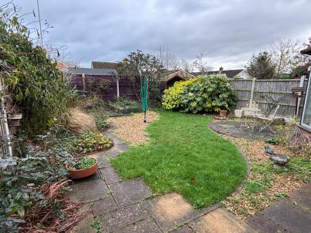 3 bedroom Semi-detached house to let in Broadfield Crescent, Fernhill Heath, Worcester, WR3