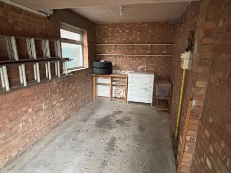 3 bedroom Semi-detached house to let in Broadfield Crescent, Fernhill Heath, Worcester, WR3