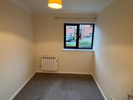 2 bedroom Flat to let in Droitwich Road, Worcestershire, WR3
