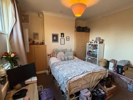 1 bedroom Studio flat to let in Selborne Road West, Barbourne, Worcester, WR1