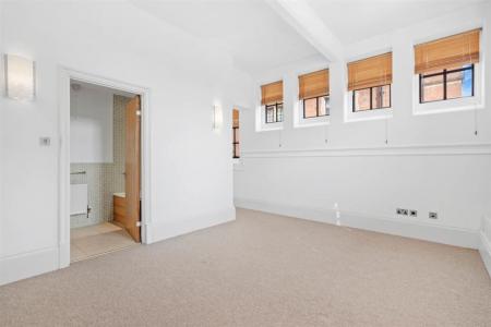 1 bedroom Apartment to let in Sansome Walk, City Centre, Worcester, WR1