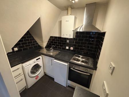 1 bedroom Flat to let in Battenhall Road, Battenhall, Worcester, WR5
