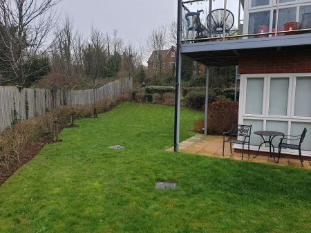 2 bedroom Flat to let in 32 The Lane, Barbourne, Worcester, WR1