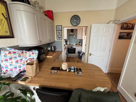 1 bedroom Flat to let in Battenhall Road, Battenhall, Worcester, WR5