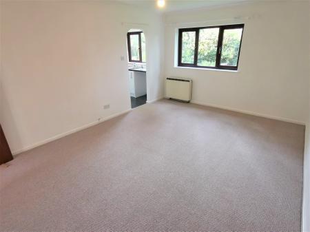 2 bedroom Flat to let in Droitwich Road, Droitwich Road, Worcester, WR3