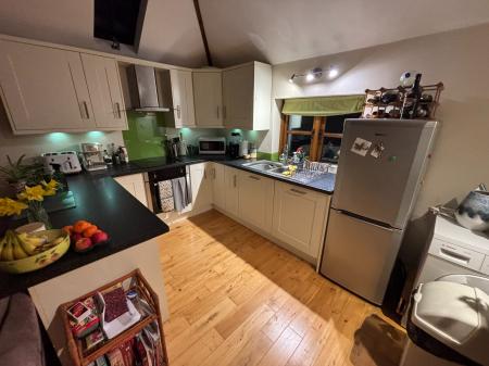 2 bedroom Character Property to let in Rose Bank, London Road, Worcester, WR5