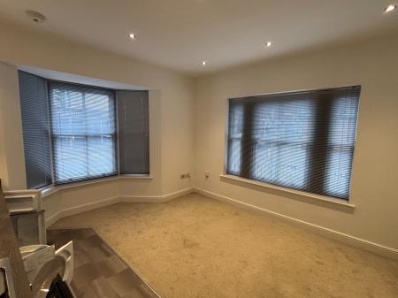 1 bedroom Flat to let in 2 Sebright Avenue, London Road, Worcester, WR5