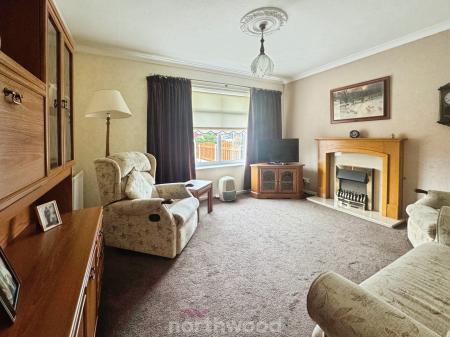 2 bedroom Semi-detached house for sale in Alder Grove, Moorends, Doncaster, DN8
