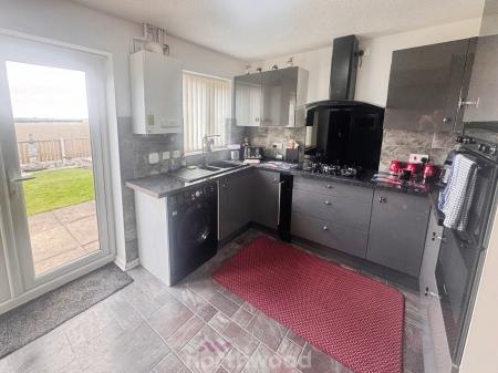 2 bedroom Semi-detached house for sale in Bryson Close, Thorne, Doncaster, DN8