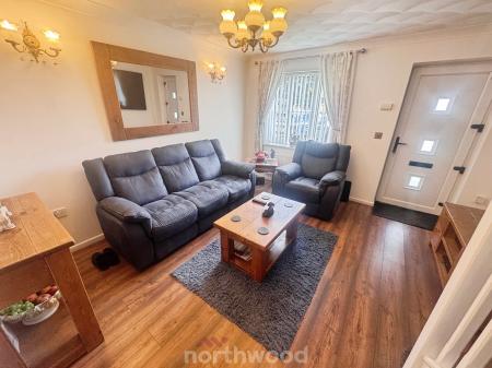 2 bedroom Semi-detached house for sale in Bryson Close, Thorne, Doncaster, DN8