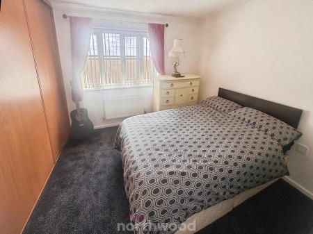 2 bedroom Semi-detached house for sale in Bryson Close, Thorne, Doncaster, DN8