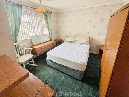 3 bedroom Semi-detached house for sale in Cherry Tree Drive, Thorne, Doncaster, DN8