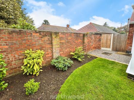 3 bedroom Detached bungalow for sale in Dorothy Avenue, Thorne, Doncaster, DN8