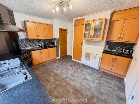 3 bedroom Detached bungalow for sale in Dorothy Avenue, Thorne, Doncaster, DN8