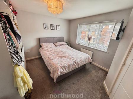 3 bedroom Semi-detached house for sale in Garratt Way, Thorne, Doncaster, DN8