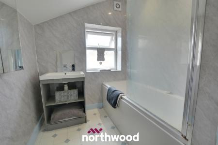 2 bedroom Terraced House for sale in High Street, Goole, Goole, DN14