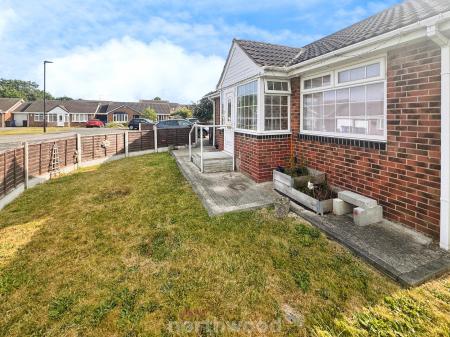 3 bedroom Detached bungalow for sale in James Court, Doncaster, Doncaster, DN8