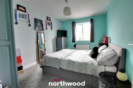 4 bedroom Detached house for sale in Kingsmede, Moorends, Doncaster, DN8