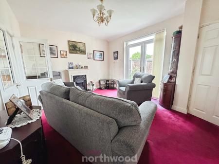 2 bedroom Detached bungalow for sale in Kirton Lane, Doncaster, Doncaster, DN8