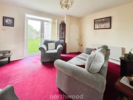 2 bedroom Detached bungalow for sale in Kirton Lane, Doncaster, Doncaster, DN8