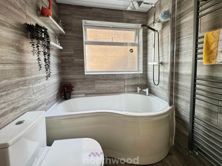 3 bedroom End of terrace house for sale in Marshland Road, Moorends, Doncaster, DN8