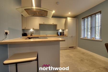 2 bedroom Apartment for sale in Moorings Drive, Doncaster, Doncaster, DN8