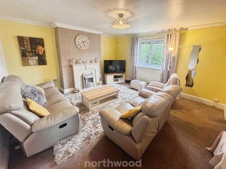 3 bedroom Semi-detached house for sale in Orchard Lane, Moorends, Doncaster, DN8
