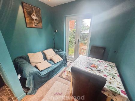 3 bedroom Semi-detached house for sale in Orchard Lane, Moorends, Doncaster, DN8