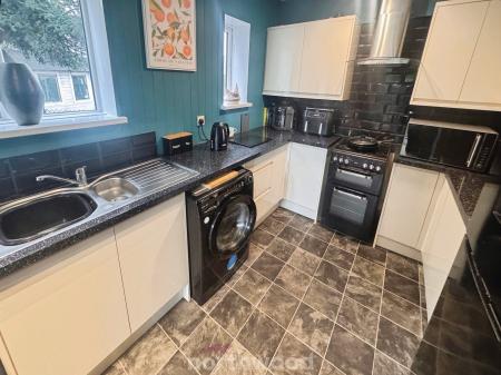 3 bedroom Semi-detached house for sale in Orchard Lane, Moorends, Doncaster, DN8