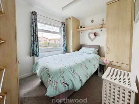 2 bedroom Park home for sale in Palm Grove Court, Thorne, Doncaster, DN8