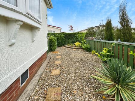 2 bedroom Park home for sale in Palm Grove Court, Thorne, Doncaster, DN8