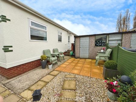 2 bedroom Park home for sale in Palm Grove Court, Thorne, Doncaster, DN8