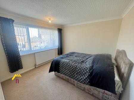 3 bedroom Semi-detached house for sale in St Michaels Close, Thorne, Doncaster, DN8