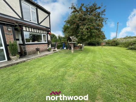 3 bedroom Detached house for sale in Swinefleet Road, Swinefleet, Goole, DN14