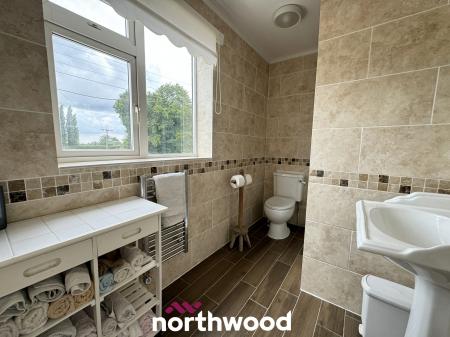 3 bedroom Detached house for sale in Swinefleet Road, Swinefleet, Goole, DN14