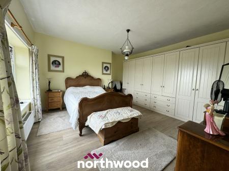 3 bedroom Detached house for sale in Swinefleet Road, Swinefleet, Goole, DN14