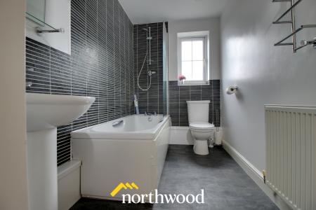 1 bedroom Flat to let in Lakeside Mews, Thorne, Doncaster, DN8