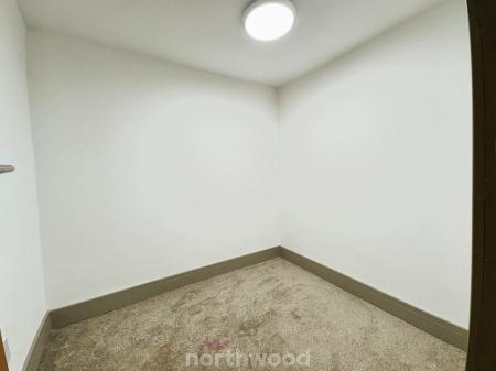 2 bedroom Flat to let in Finkle Street, Thorne, Doncaster, DN8