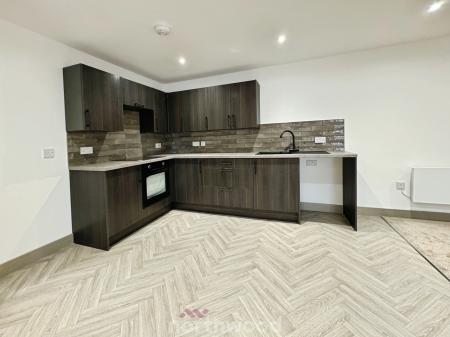 2 bedroom Flat to let in Finkle Street, Thorne, Doncaster, DN8