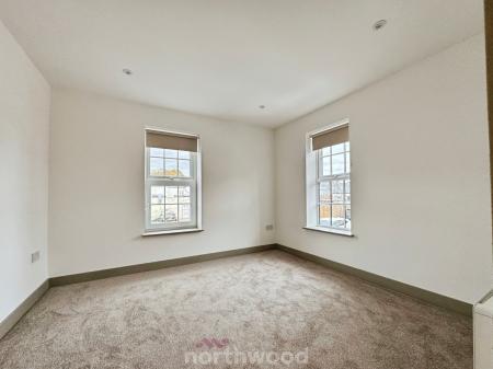 2 bedroom Flat to let in Finkle Street, Thorne, Doncaster, DN8