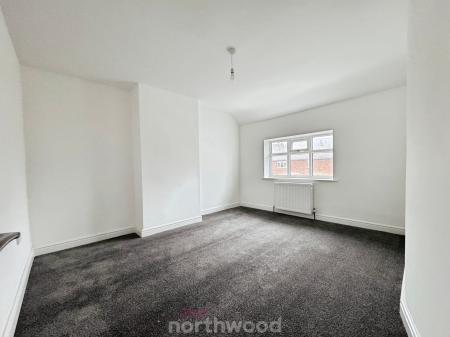 3 bedroom End of terrace house for sale in South Road, Moorends, Doncaster, DN8