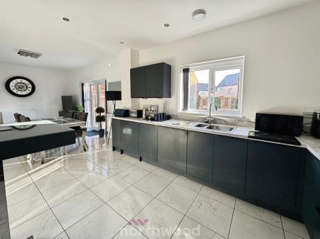 4 bedroom Detached house for sale in Myers Pasture, Howden, Goole, DN14