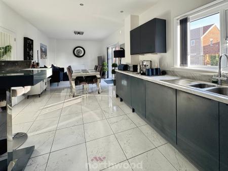 4 bedroom Detached house for sale in Myers Pasture, Howden, Goole, DN14