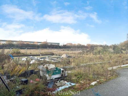 0 bedroom Land (Residential) for sale in Robin Hood Grove, Thorne, DN8