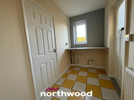 3 bedroom End of terrace house to let in Alwyn Road, Thorne, Doncaster, DN8