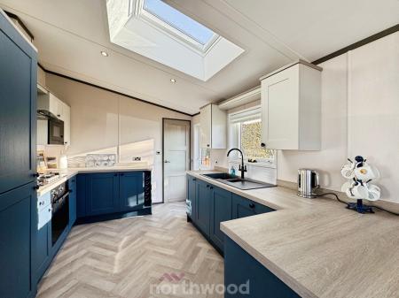 2 bedroom Park home for sale in 7 Lakes Country Park, Crowle, DN17