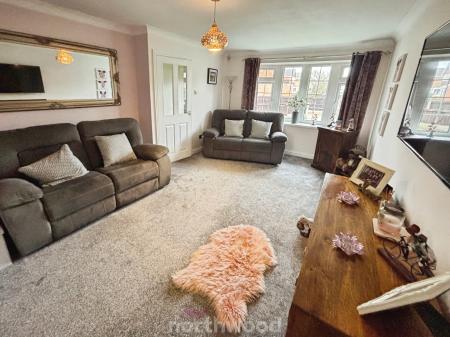 3 bedroom Semi-detached house for sale in Amanda Drive, Hatfield, Doncaster, DN7